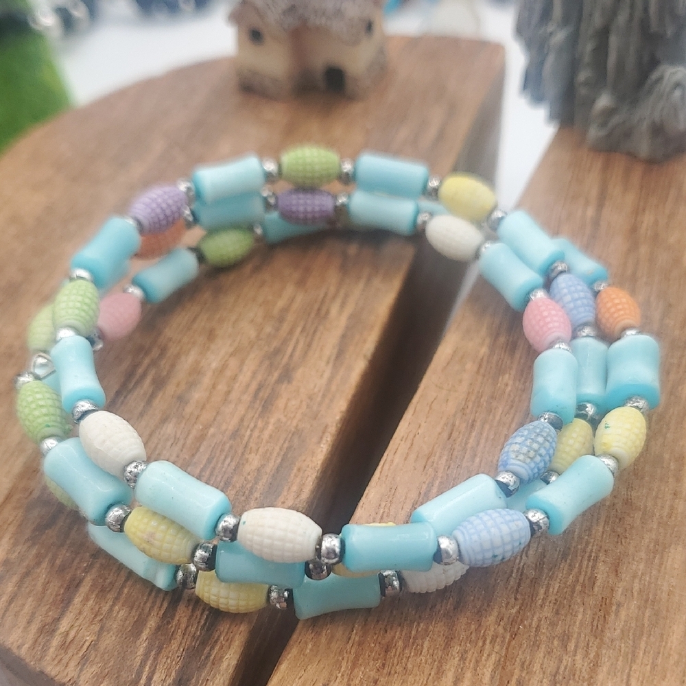 Pastel Beaded Tier Vintage Bracelet B3410